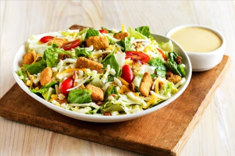 aussie-cobb-salad-Outback-menu