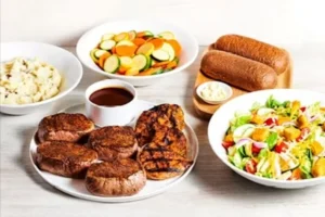 Center-Cut Sirloin* & Grilled Chicken for 4 (Barbie)